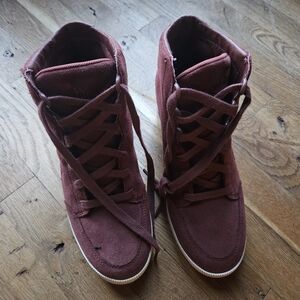 Women's High-Top Sneakers